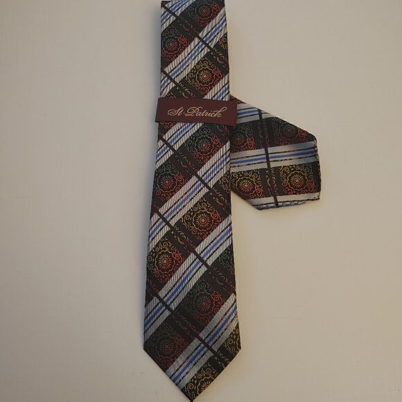 MEN'S ST. PATRICK TIE AND POCKET SQUARE SET. - Picture 1 of 5
